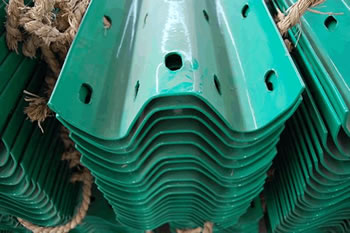 Green Clolor Two Wave Highway Guardrails