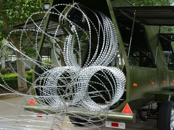 Hot Dip Galvanized High Tensile Concertina Razor Wire Barrier